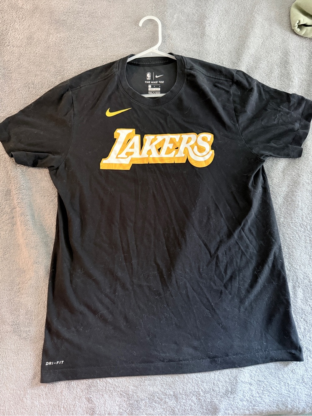 Nike Black & Gold Lakers Graphic Tee